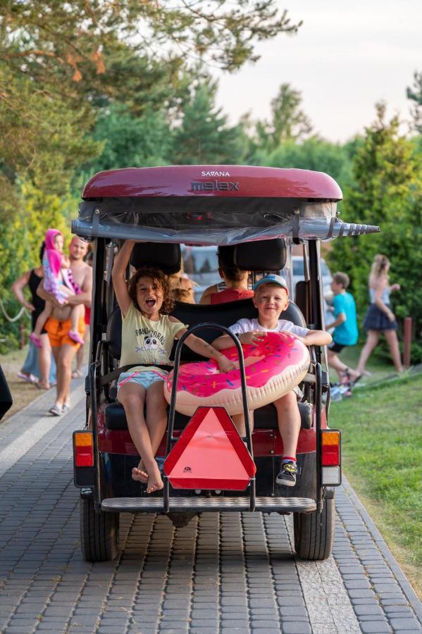 Domki Letniskowe I Pokoje Savana Nad Morzem Jarosławiec Buitenkant foto